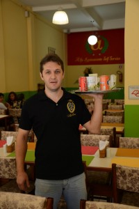 Sid: de atendente a dono de restaurante Sid: de atendente a dono de restaurante