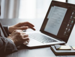 Resumo profissional: dicas e modelos para destacar seus diferenciais