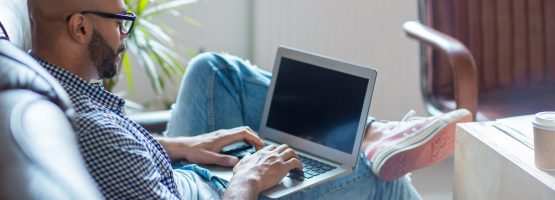 Como buscar recolocação profissional na pandemia