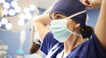 Hospitais contratam com urgência: mais de 400 oportunidades abertas