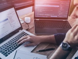 Estude em casa e aprenda programação de graça