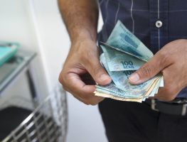 Salário mínimo em 2021: valor, cálculo, regras e mais